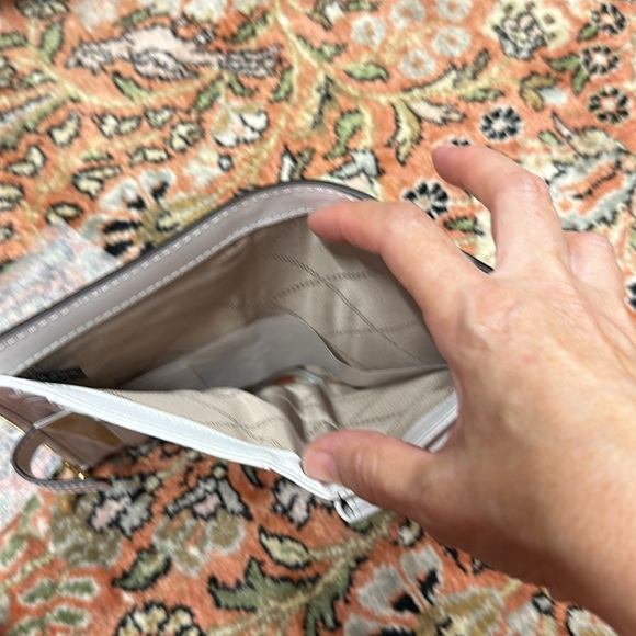 NWOT Michael Kors Wallet - Picture 7 of 7